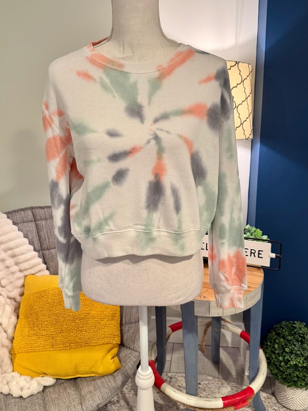 Dreamsicle Tie Dye Cropped Sweatshirt M NWOT